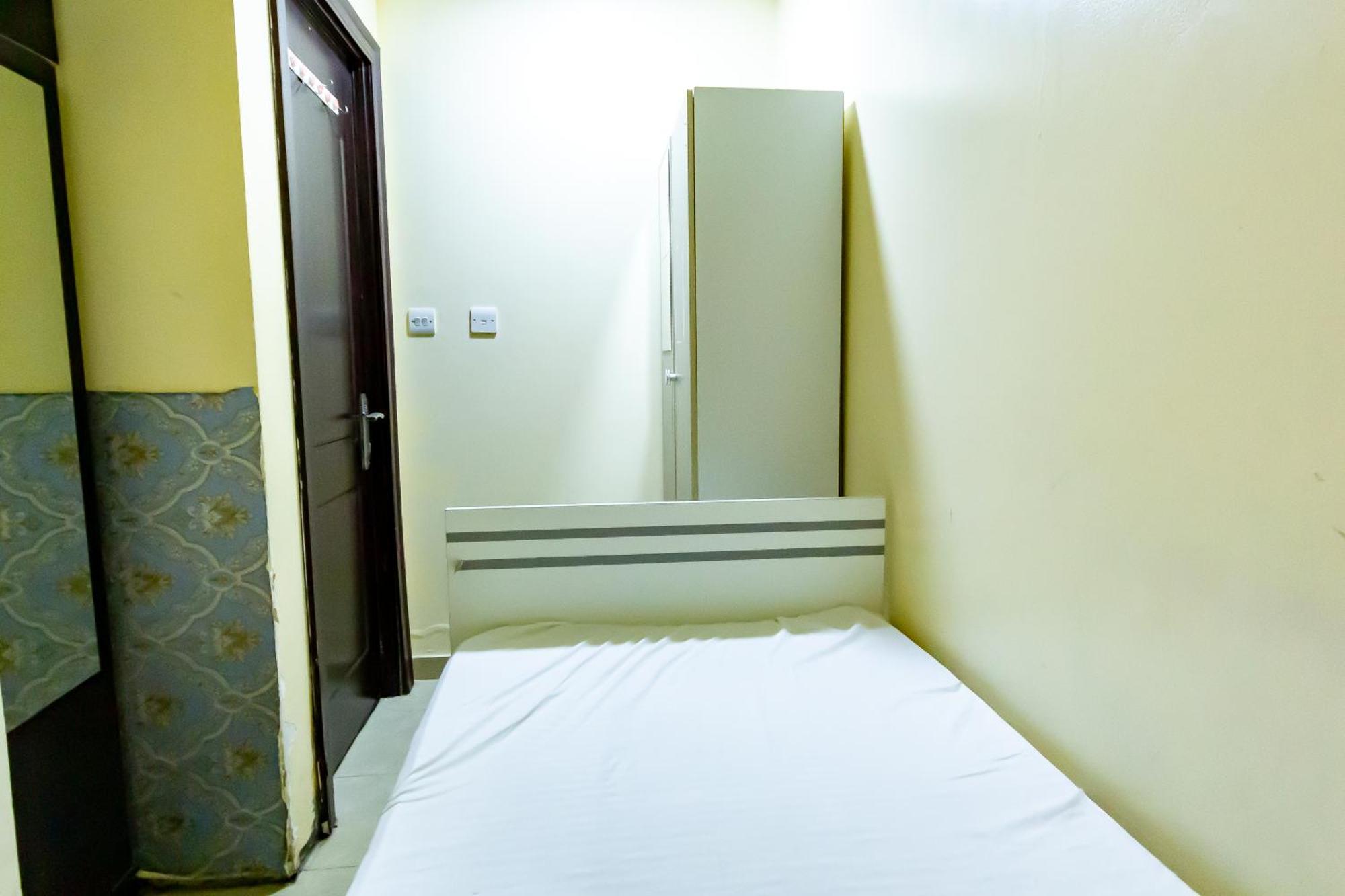 Small Budget Rooms For 'Girls' Only In Dubai, Marina Kültér fotó